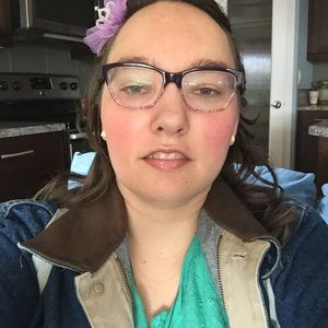 Meet your Posher, Lyndsay